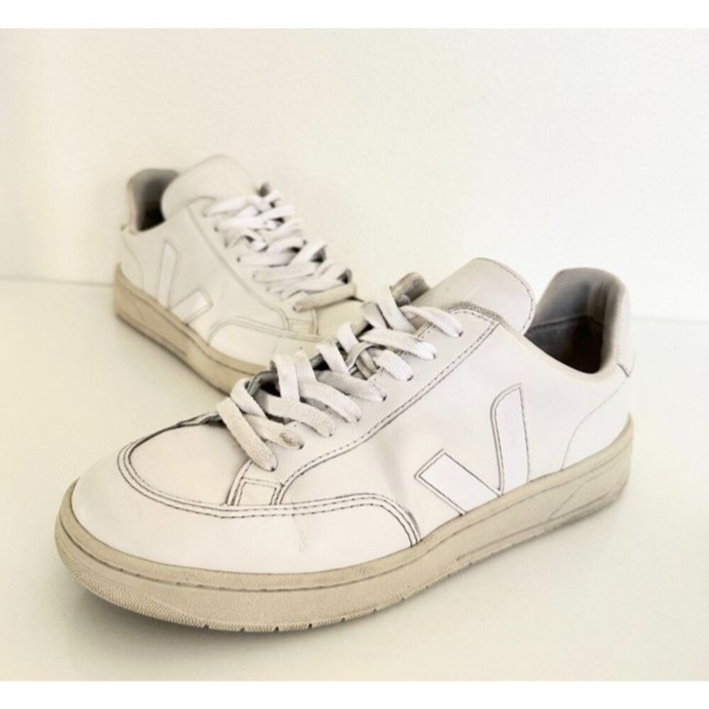 Veja V-12 Leather Extra White Low Top Sneaker Lace Up Minimalist Mens US 7 EU 40